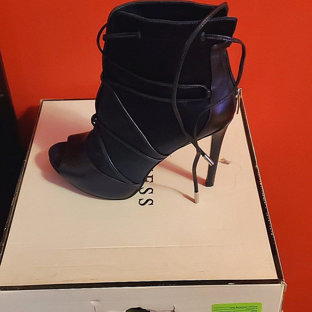 Guess heels royal blue